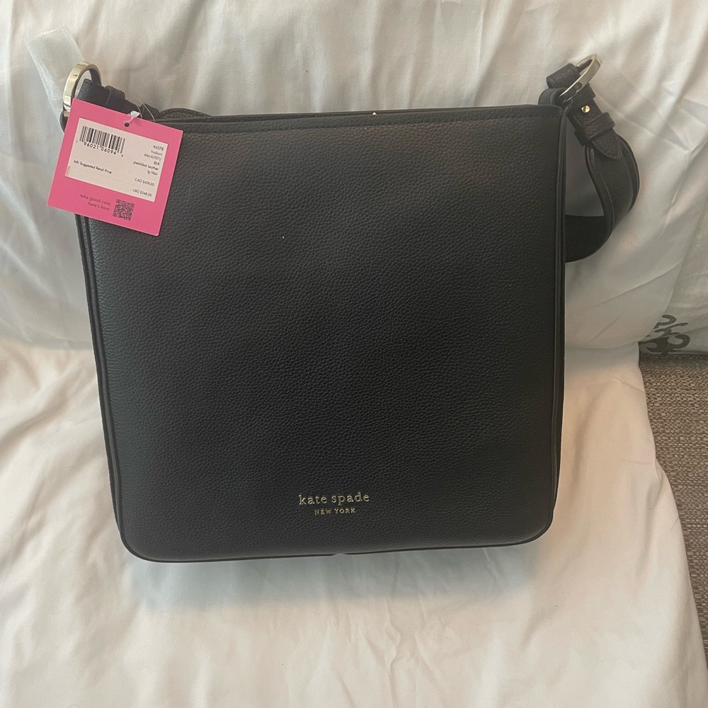 Kate Spade black purse. Nwt